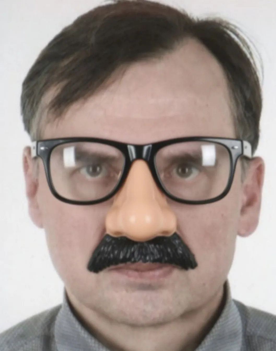 Mamy to - wybory na Węgrzech wygrywa Zbignow Rzobrosz!